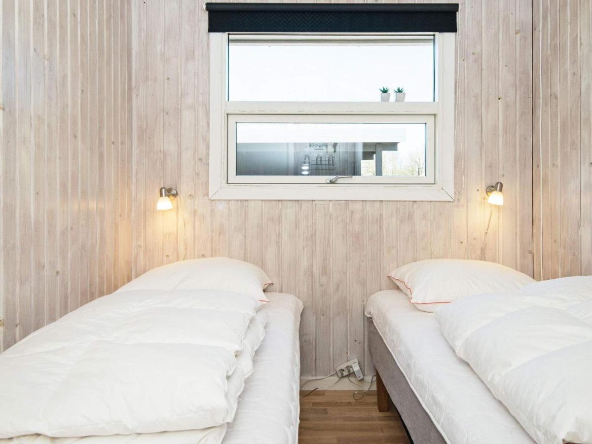 4 Person Holiday Home In Hemmet Eksteriør billede