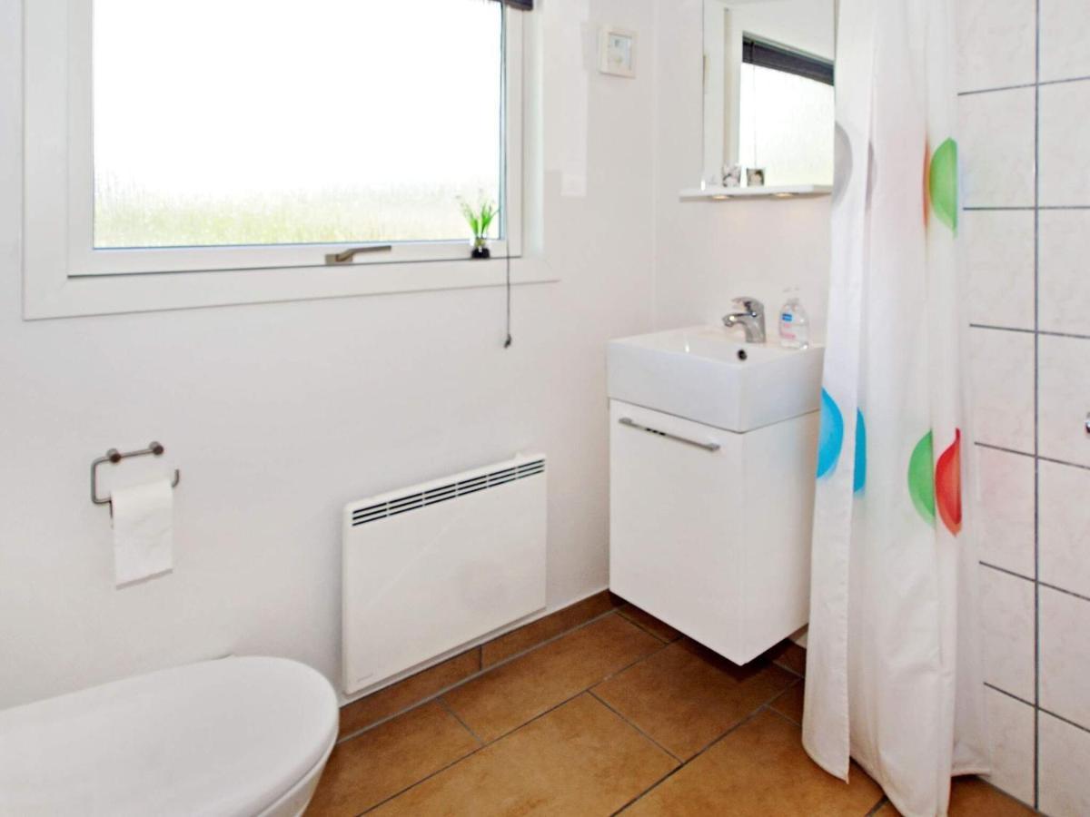 4 Person Holiday Home In Hemmet Eksteriør billede
